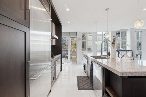 402-1102 Hornby Street, Vancouver, BC 