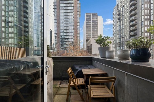 402-1102 Hornby Street, Vancouver, BC 