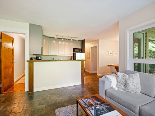 1-2240 Gondola Way, Whistler, BC 