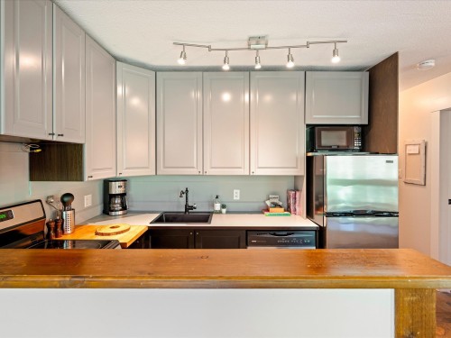 1-2240 Gondola Way, Whistler, BC 