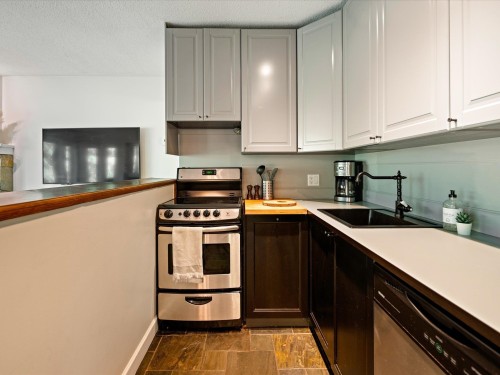 1-2240 Gondola Way, Whistler, BC 