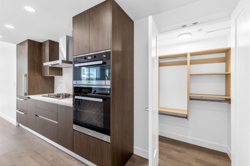 202-2888 Arbutus Street, Vancouver, BC 