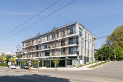 305-2888 Arbutus Street  Vancouver, BC V6J 0J1