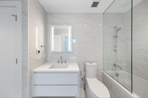 305-2888 Arbutus Street, Vancouver, BC 