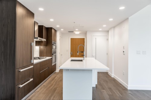 305-2888 Arbutus Street, Vancouver, BC 