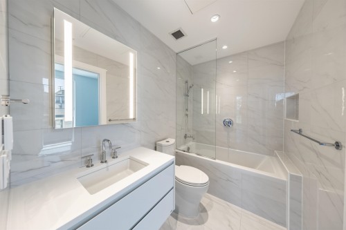 305-2888 Arbutus Street, Vancouver, BC 