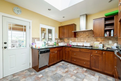 4871 Highlawn Drive, Burnaby, BC 