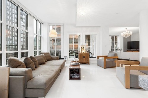 Ph2-1102 Hornby Street, Vancouver, BC 