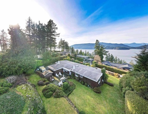 6240 Overstone Drive, West Vancouver, BC 
