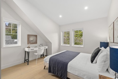 2438 49Th Avenue W, Vancouver, BC 