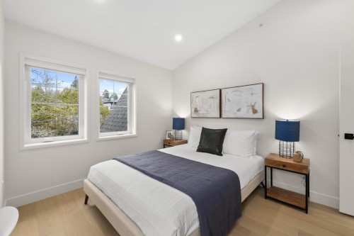 2438 49Th Avenue W, Vancouver, BC 