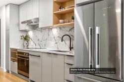 204-333 St. Davids Avenue  North Vancouver, BC V7L 3N7