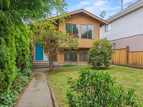 7611 Oak Street, Vancouver, BC 