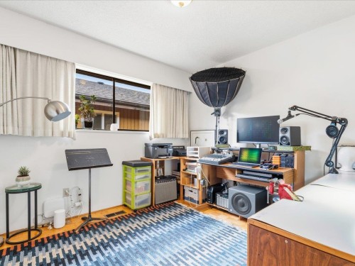 7611 Oak Street, Vancouver, BC 