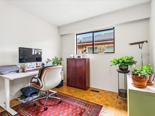 7611 Oak Street, Vancouver, BC 