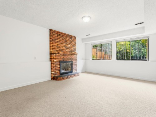 7611 Oak Street, Vancouver, BC 