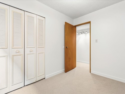 7611 Oak Street, Vancouver, BC 