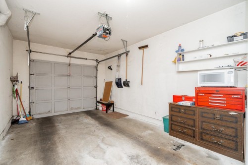 B-6984 Linden Avenue, Burnaby, BC 