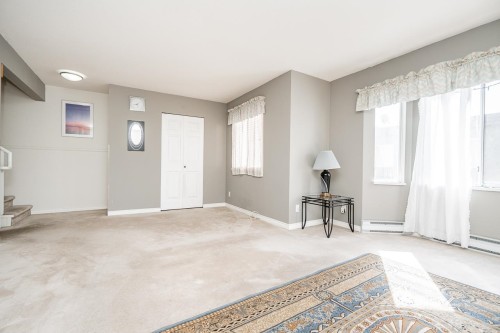 B-6984 Linden Avenue, Burnaby, BC 
