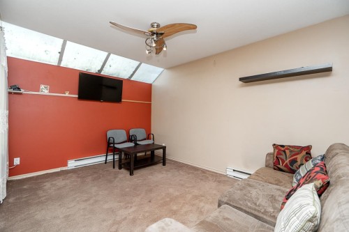 B-6984 Linden Avenue, Burnaby, BC 