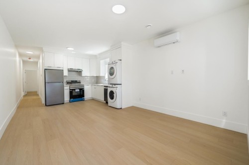 1-6139 Ashworth Avenue, Burnaby, BC 
