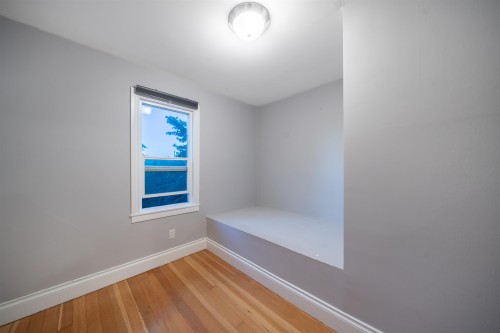2528 Adanac Street, Vancouver, BC 