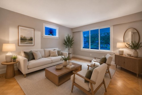 2528 Adanac Street, Vancouver, BC 