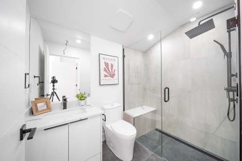 1-2777 27Th Avenue E, Vancouver, BC 
