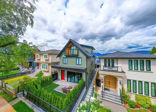 1-2777 27Th Avenue E, Vancouver, BC 