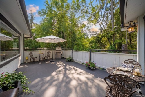 3870 Emerald Drive, North Vancouver, BC 
