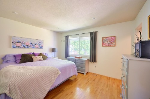 4627 Hoskins Road, North Vancouver, BC 