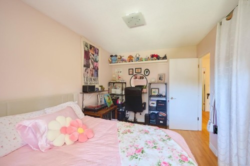 4627 Hoskins Road, North Vancouver, BC 