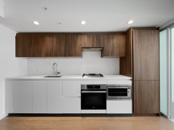 7xx-6320 No 3 Road Richmond, BC V6Y 0L5