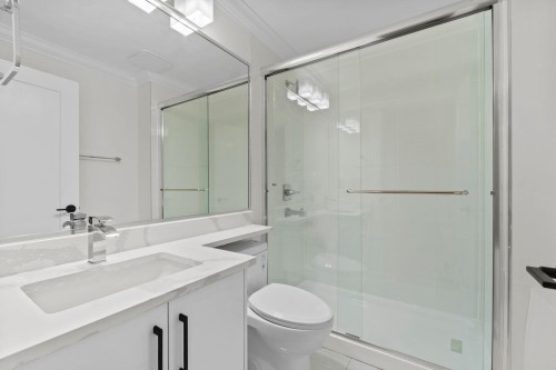 8073 18Th Avenue, Burnaby, BC 