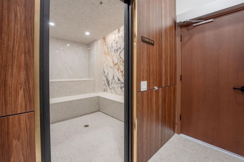 1304-135 13Th Street E, North Vancouver, BC 