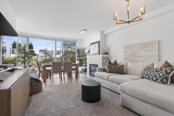 305-560 Cardero Street  Vancouver, BC V6G 3E9