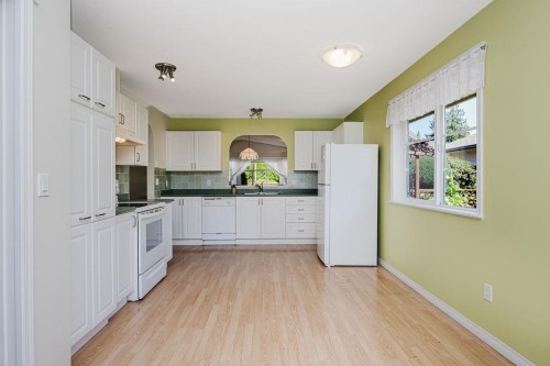 6317 Williams Place, Sechelt, BC 