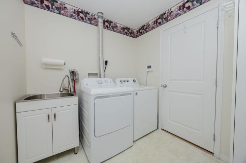 6317 Williams Place, Sechelt, BC 