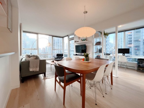 1110-928 Beatty Street  Vancouver, BC V6Z 3G6