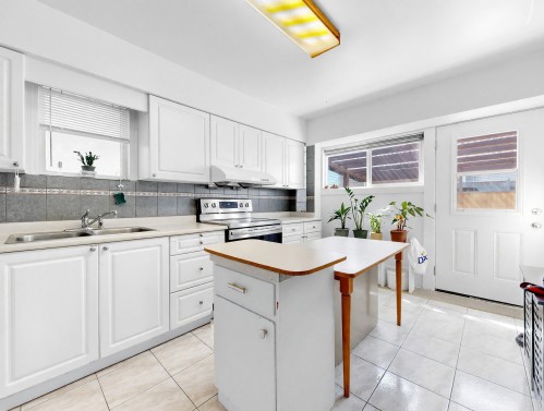 2514 27Th Avenue E, Vancouver, BC 