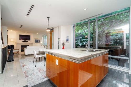 1163 Cordova Street W, Vancouver, BC 