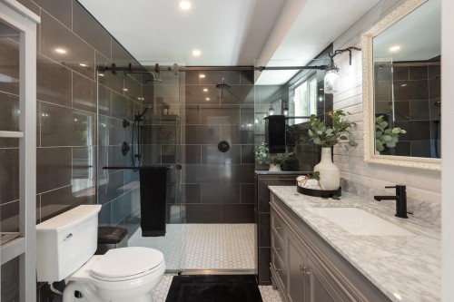27454 110 Avenue, Maple Ridge, BC - Indoor Photo Showing Bathroom