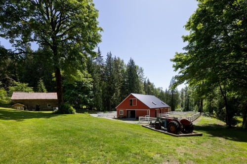 27454 110 Avenue, Maple Ridge, BC - Outdoor