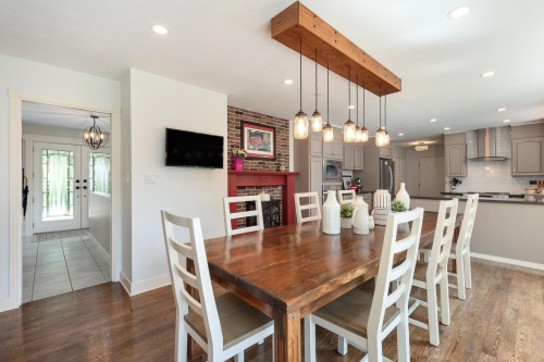 27454 110 Avenue, Maple Ridge, BC - Indoor Photo Showing Dining Room