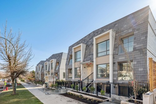 104-378 45th Avenue W Vancouver, BC V5Y 0P6