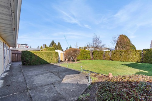 22641 Brown Avenue, Maple Ridge, BC 