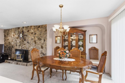 22641 Brown Avenue, Maple Ridge, BC 