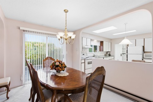 22641 Brown Avenue, Maple Ridge, BC 