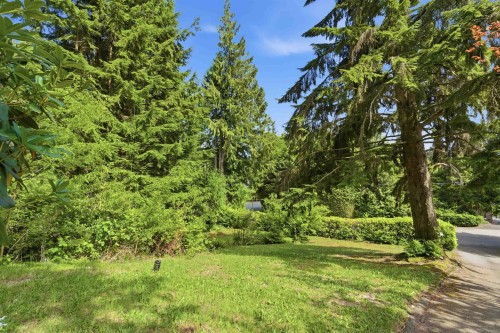 195 Normanby Crescent, West Vancouver, BC 