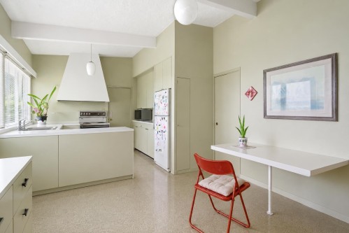 195 Normanby Crescent, West Vancouver, BC 